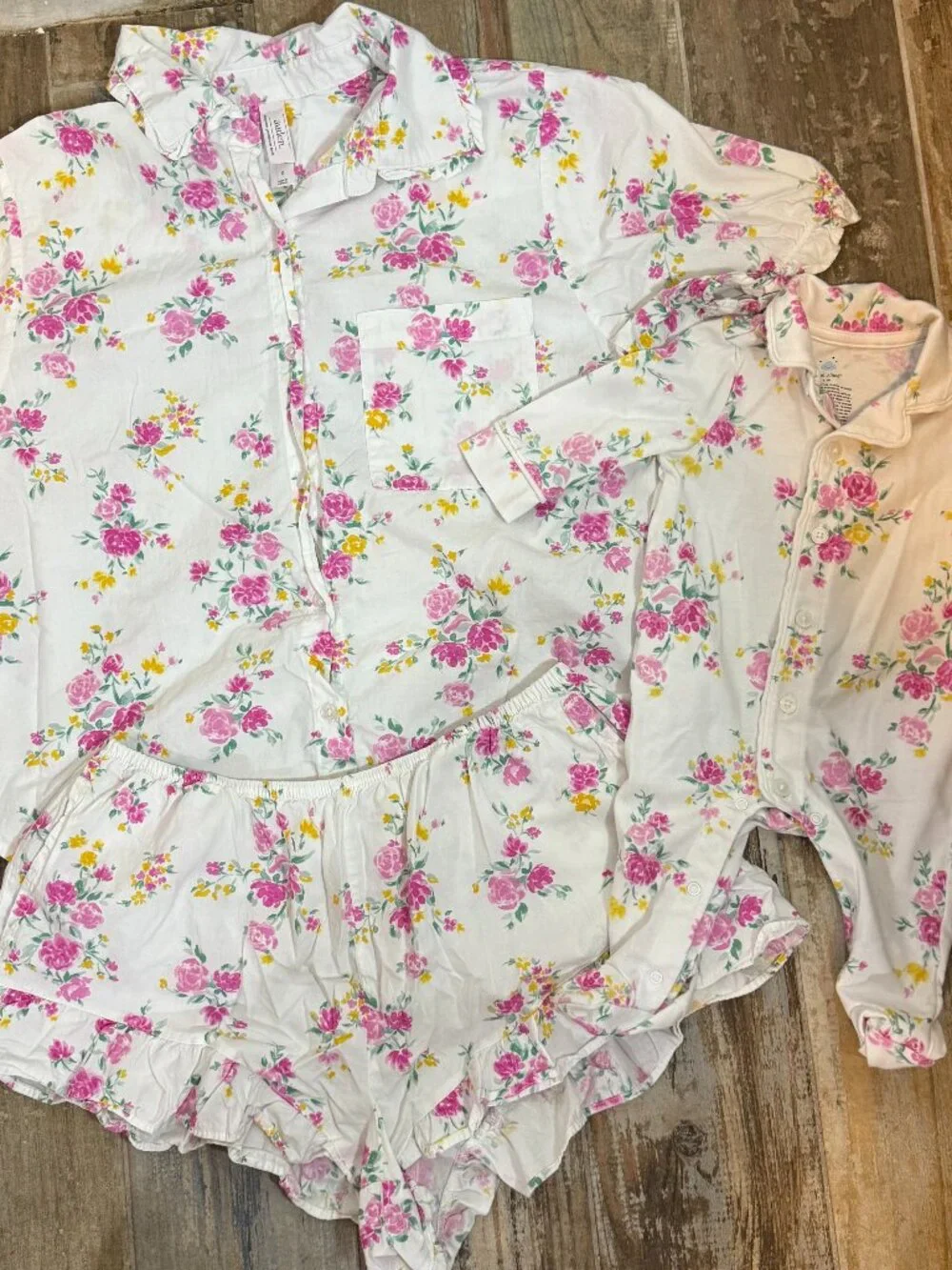 #0009 Mommy and Me Matching Pajamas Set - Floral M/0-3m